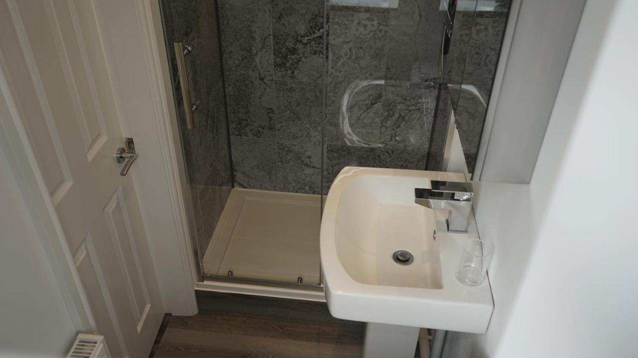 Palm House Apartment Widnes Exterior photo