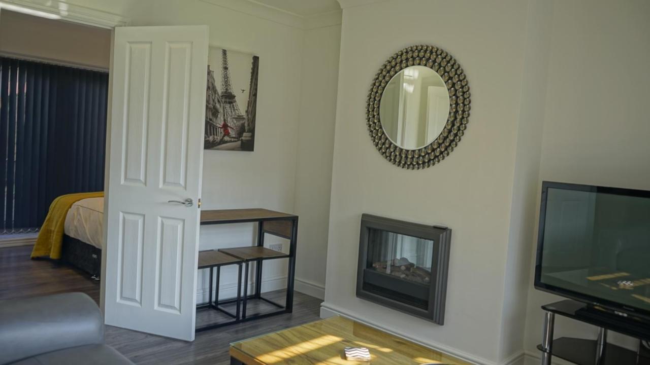 Palm House Apartment Widnes Exterior photo